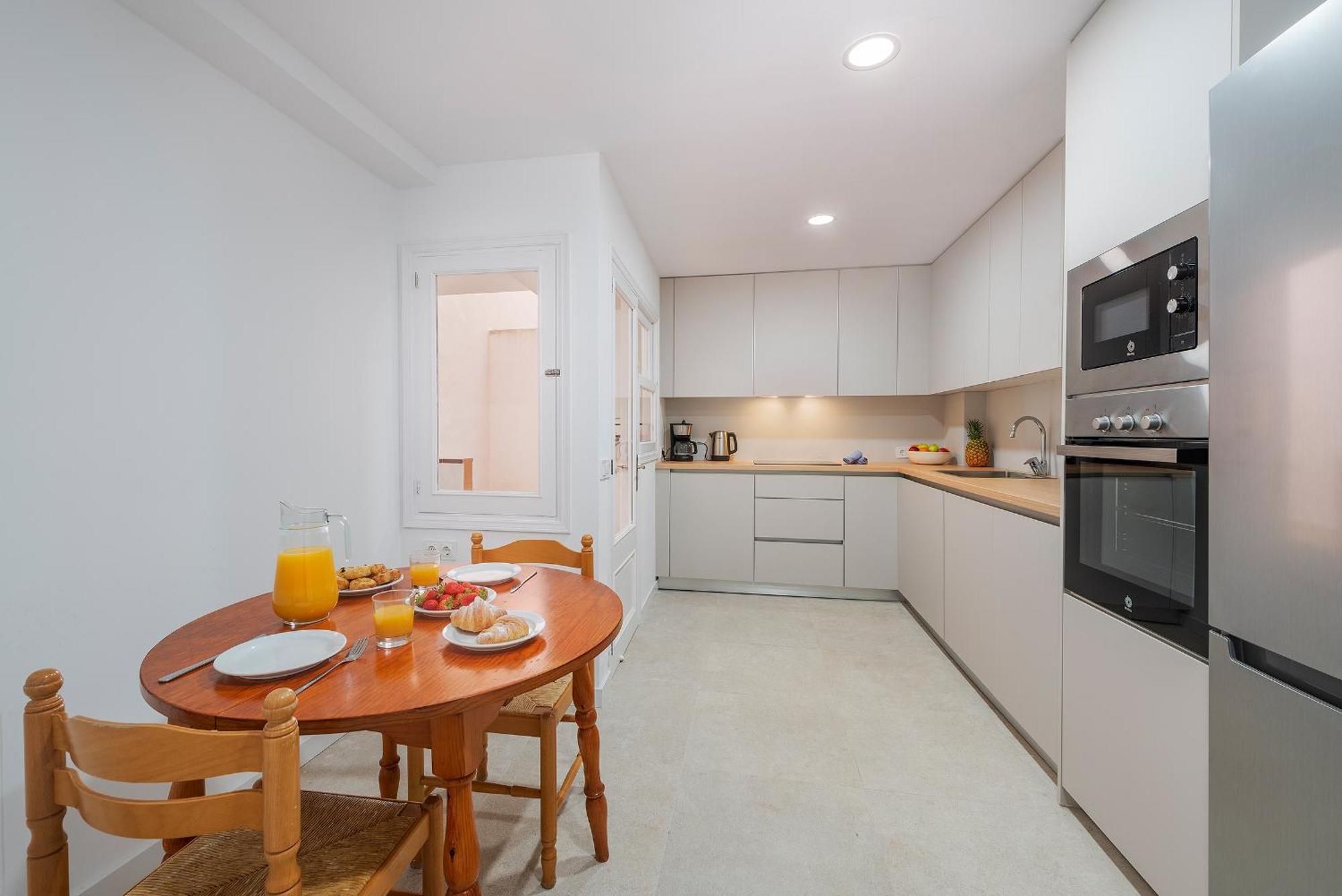 Anita Apartments Порт де Пойенса Екстериор снимка